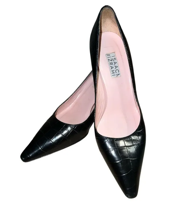 Isaac mizrahi Elegant Black Croc-Embossed Pumps - Image 3