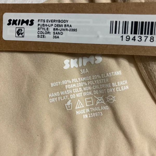 SKIMS Fits Everybody Push Up Bra 36A - Image 4