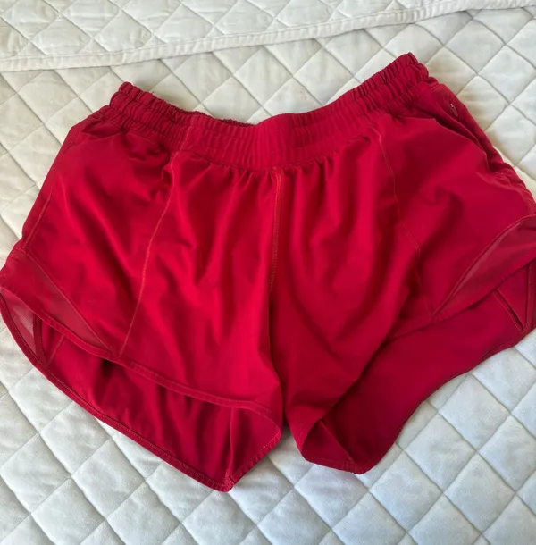 red lululemon hotty hot shorts - Image 2