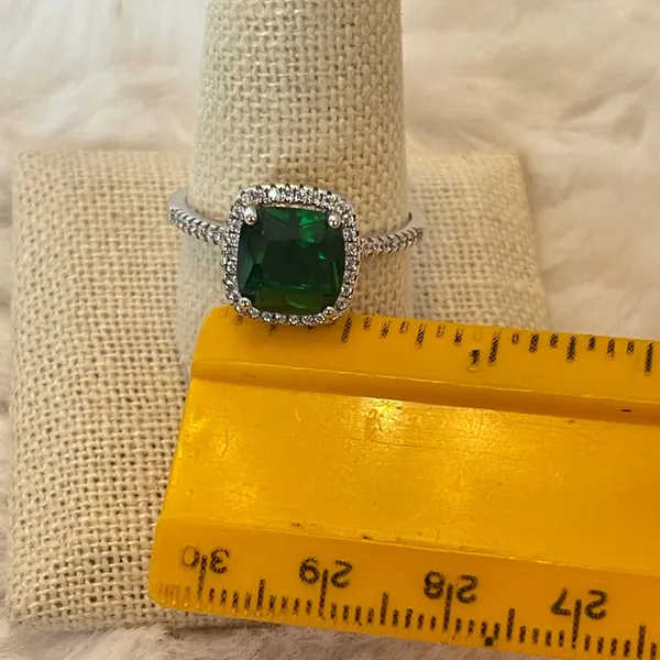 925 Sterling Silver Green CZ Halo Ring Size 10.75 Cushion Cut Emerald Green - Image 9