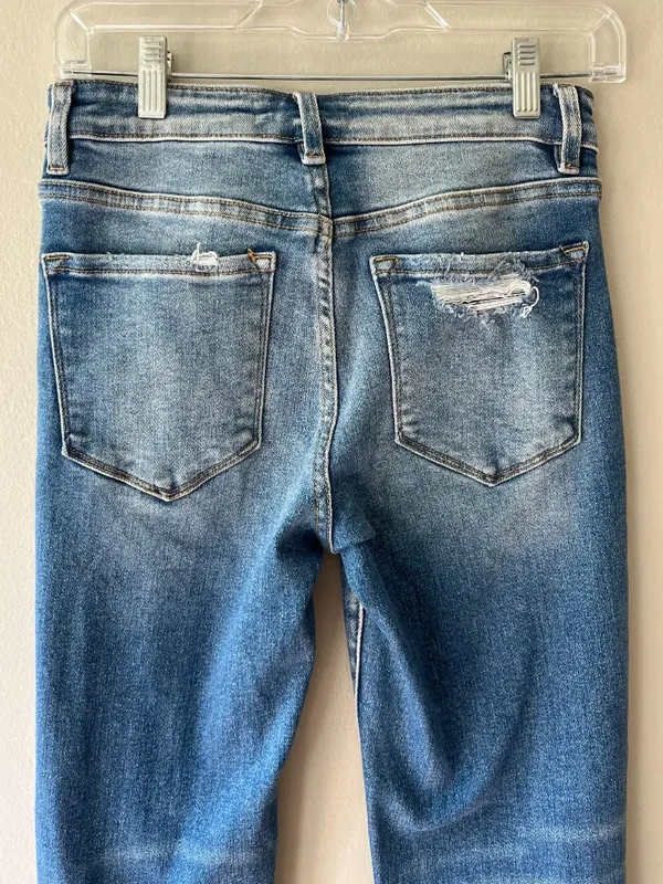 Vervet Flying Monkey Sz 25 mid-rise flare jeans distressed & raw hem pockets - Image 5