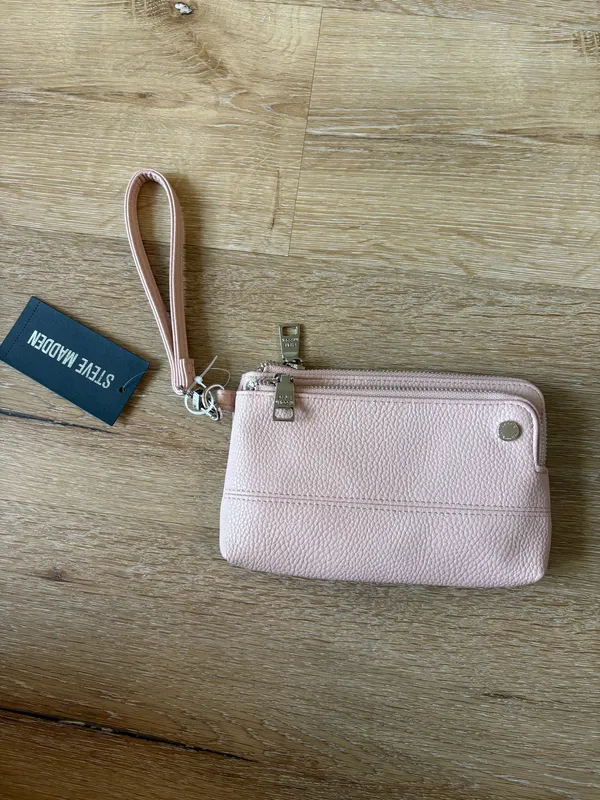NWT Steve Madden Light Pink Wristlet - Image 5