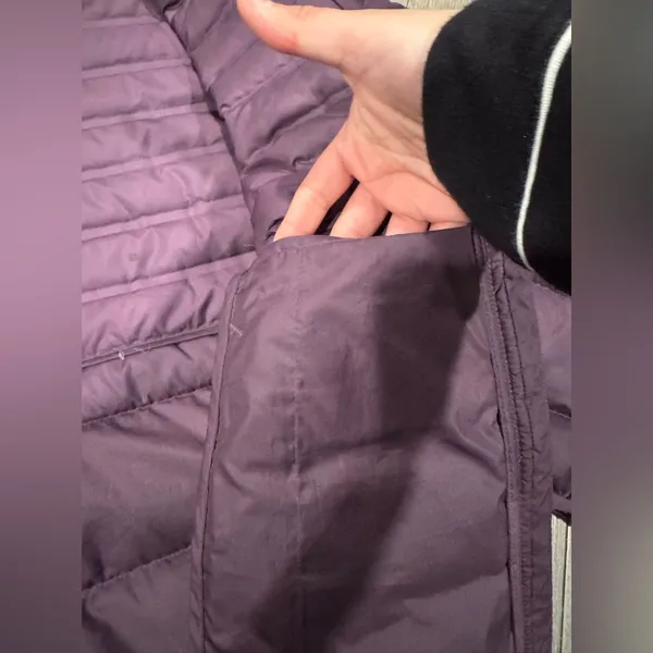 Columbia Women's Deep Purple Puffer Jacket - Image 11