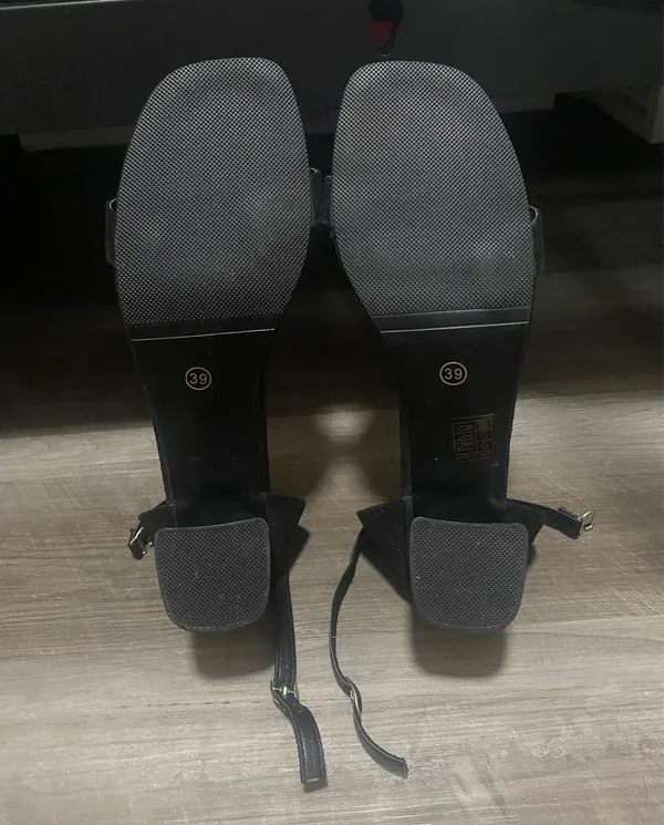 Suede Black Heels Size 8 - Image 5