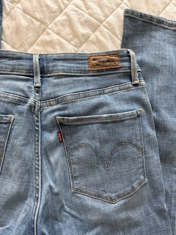 Levi’s Jeans - Image 3