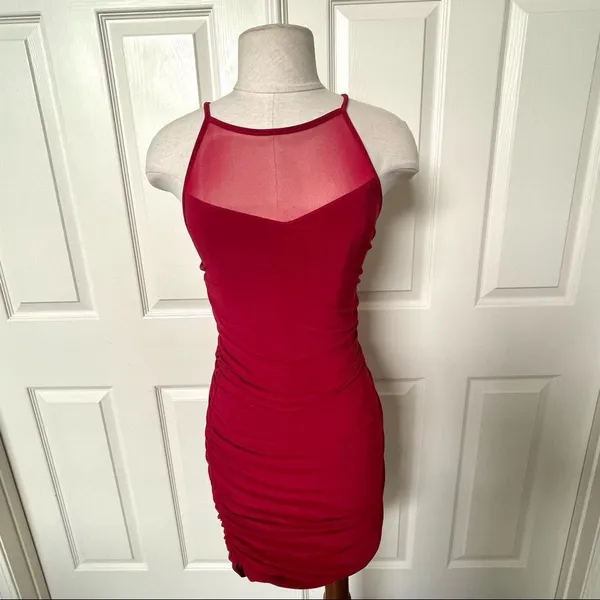 Fashion magazine red cocktail dress - Image 5