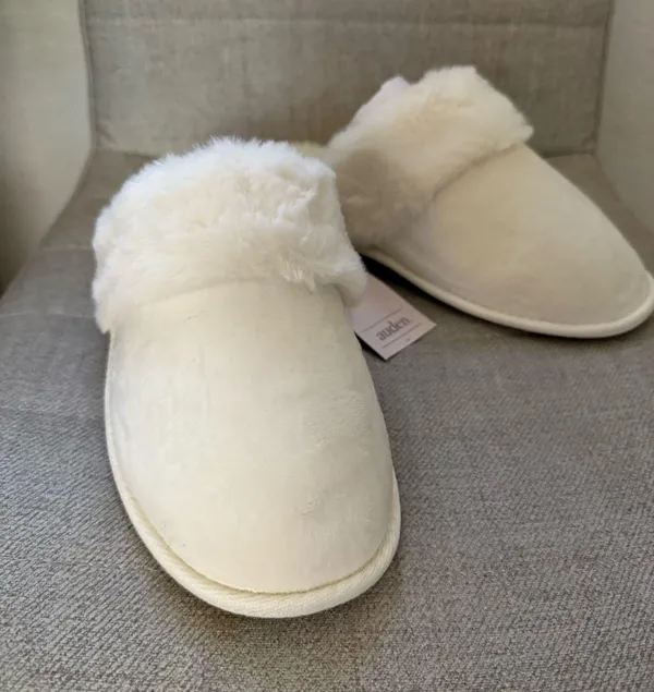 Target Slippers Super Soft - Image 2