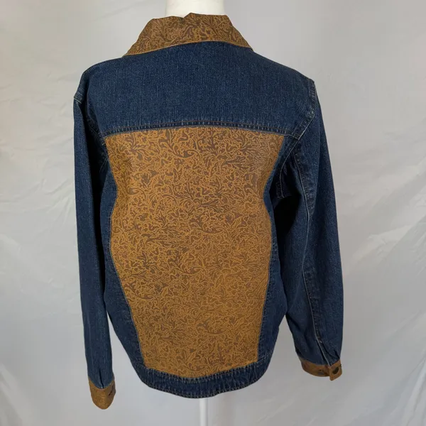 Coldwater Creek Denim Leather Trim Jacket Womens Medium Blue Western Paisley - Image 2