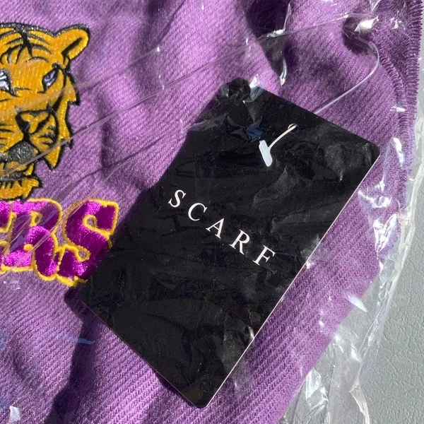 LSU tiger scarf Purple - Image 3