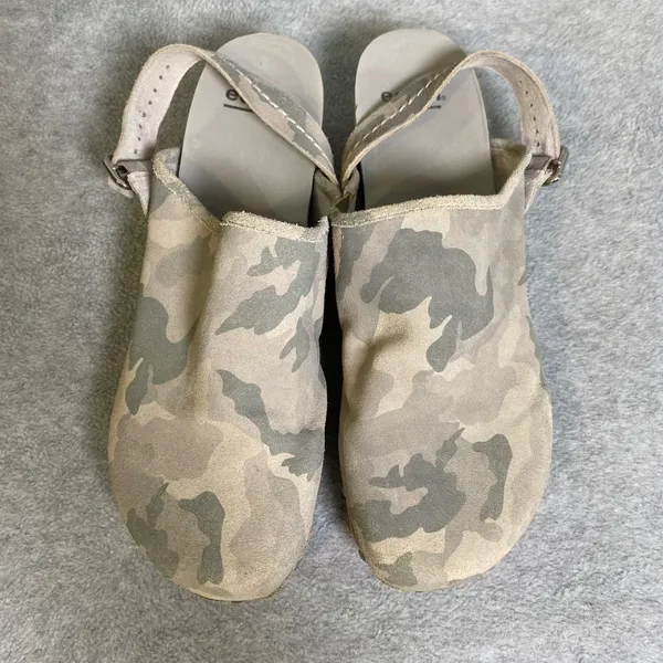 Earth Camo Leather Wood Clogs Women 11 Gray Studded Slingback Comfort Shoes EUC‎ - Image 6
