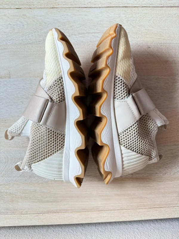 Sorel Kinetic Sneakers - Image 4