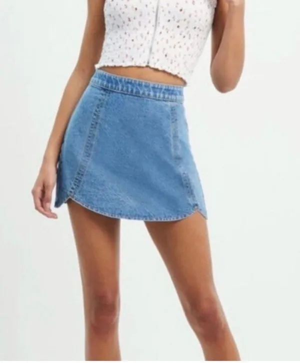 Pacsun Mini Jean Skirt with curved hem - Image 3