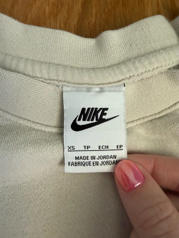 Nike Crewneck - Image 4