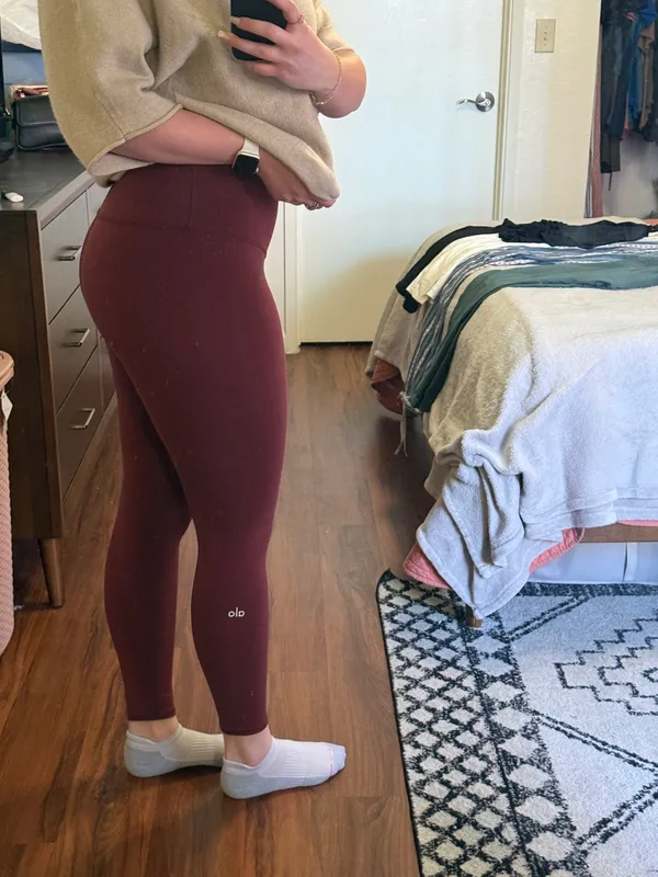 Alo Yoga Leggings - Image 4