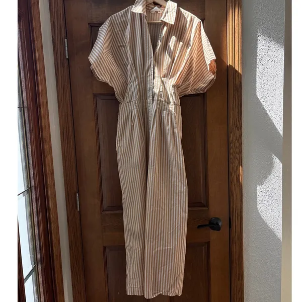 EXQUISE The Tobie Button-Front Cropped Pleated Jumpsuit in Natural Size Medium - Image 7