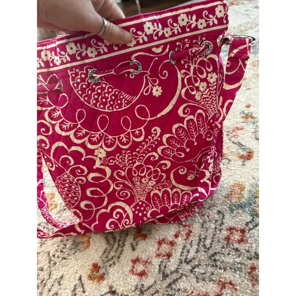Vera Bradley Pink Paisley Quilted Cotton‎ Drawstring Crossbody Bucket Bag Floral - Image 3