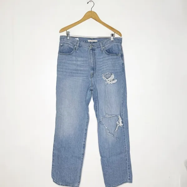 Levi’s ‘94 Baggy Women’s Distressed Denim Jeans Size 31 / 12 - Image 9
