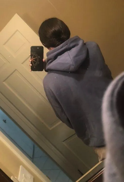 Outer Banks Hoodie Gray Size M - Image 4