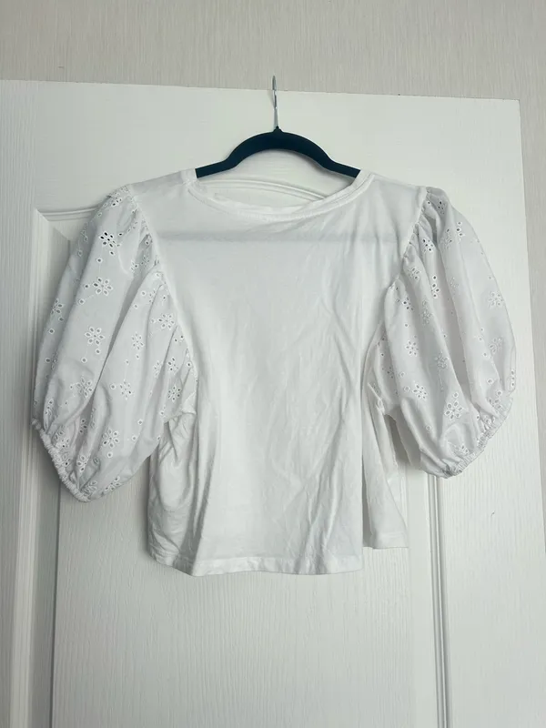 ZARA top with eyelet sleeves - Image 4