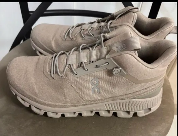 7.5 On Cloud Hi Monochrome Desert/Taupe High-top running Sneakers - Image 4