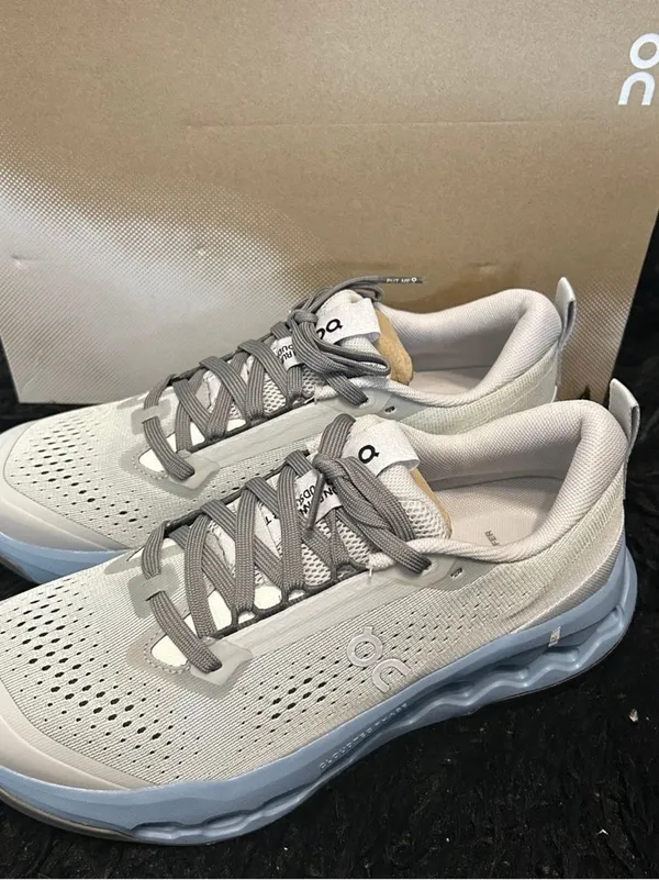 ON CLOUDSURFER Trail glacier dust athletic training running shoes sneakers sz 8 - Image 6