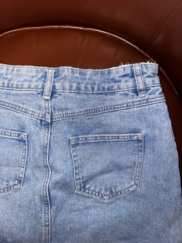 Forever 21 Denim Mini Skirt Small Good Condition - Image 6