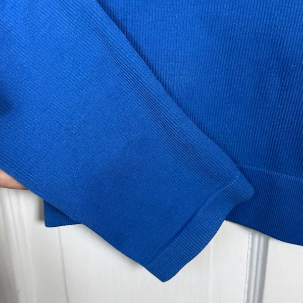 The Group BABATON Aritzia Contour Blue Long Sleeve Crew Crop Top W2258 Sz L - Image 2