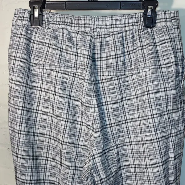Hollister Ultra High Rise Slacks. (#0291) - Image 3