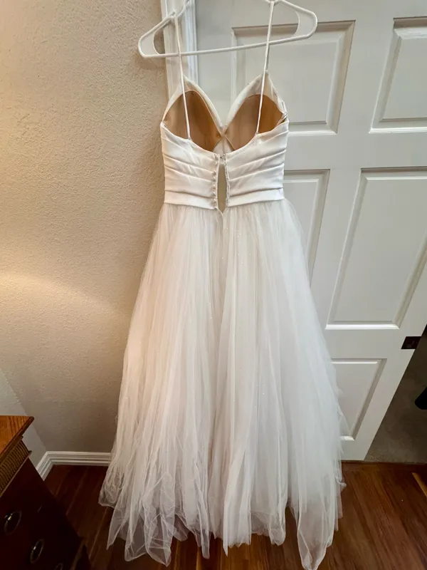 White Formal Dress Size 10 - Image 2