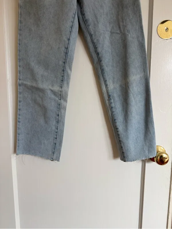 Brandy Melville Light Wash Denim Jeans - Image 4