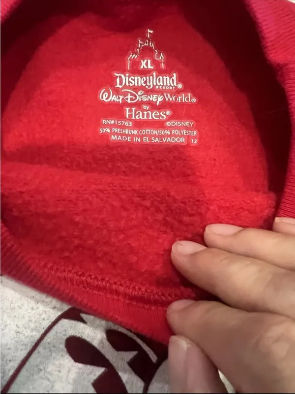 Y2K Walt Disney World Mickey Mouse Red Holiday Christmas Sweatshirt XL Vacation - Image 3