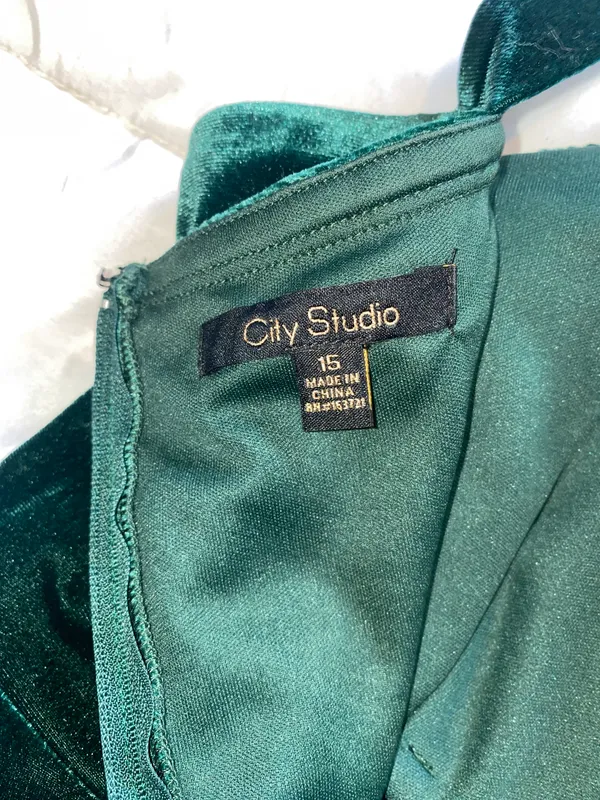 City Studios Homecoming dress - Image 4