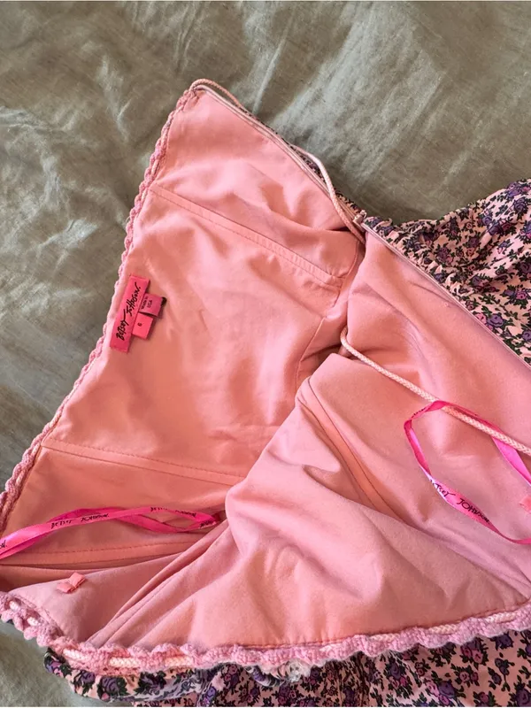 Betsey Johnson Pink Floral Tiered Ruffle Dress - Image 8