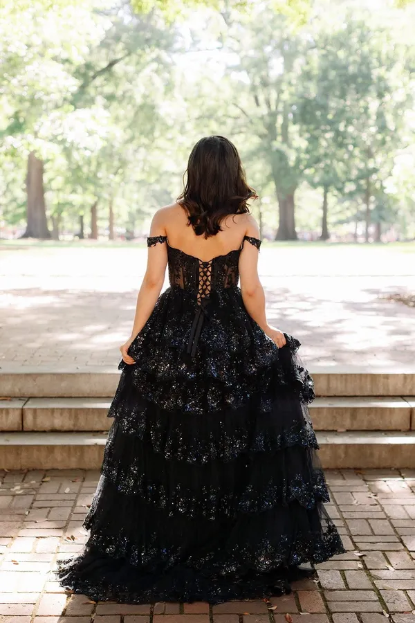 Sheri Hill Prom Dress - Image 3