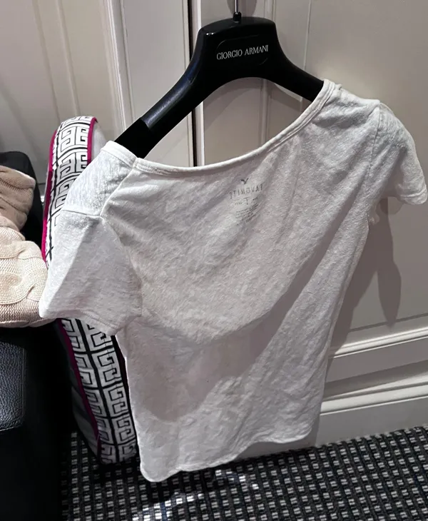 American Eagle WHITE CREAM BURNT OUT V NECK - Image 2
