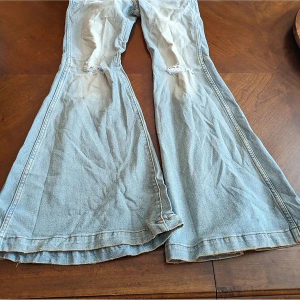 Wrangler High Rise Flare Bell bottom Jeans Size 26" X 32"RN 130273 CA 55394 - Image 10