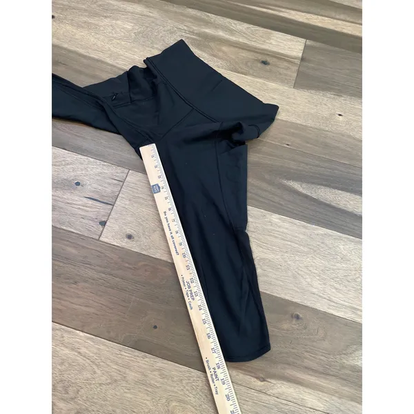 Athleta Capri Leggings Size XS Black Side Pockets Lightweight Athleisure - Image 5