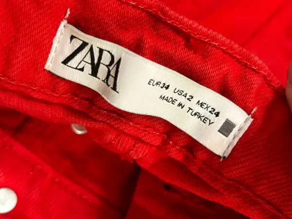 Zara Jeans - Image 5