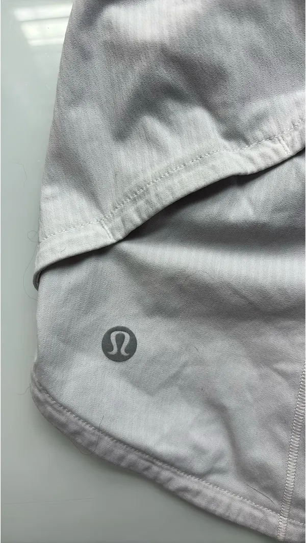 Lululemon Speed Up Shorts 2.5" - Image 3