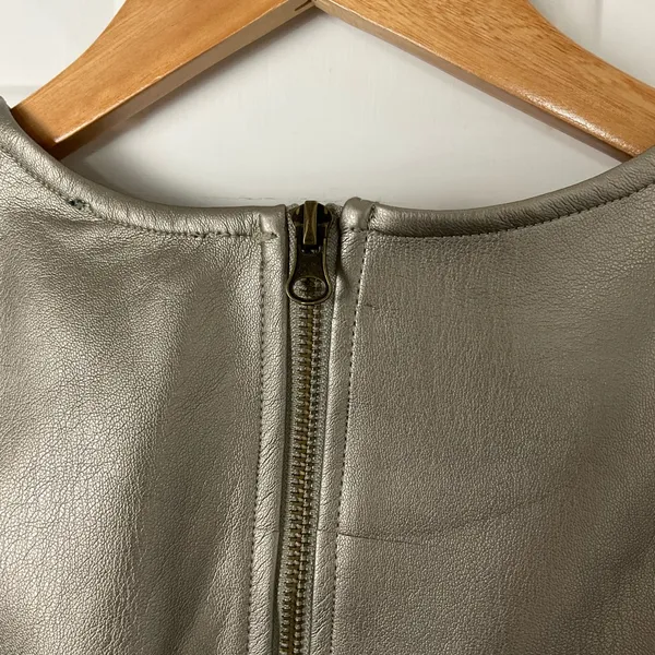 Kirious Faux Leather‎ Sleeveless Crop Top Size Medium Taupe - Image 5