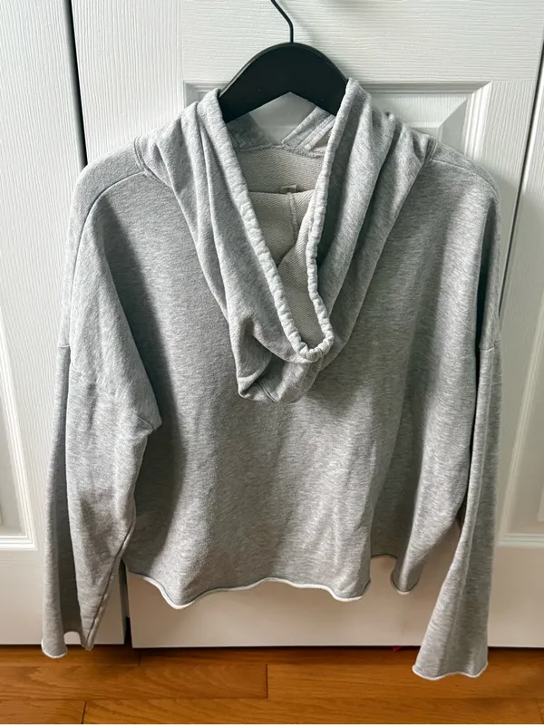 Alo Yoga Box Sweat Crop Hoodie in Gray - Image 3