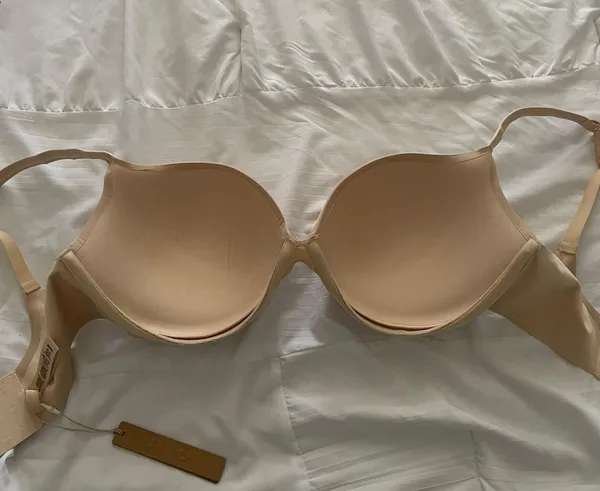 SKIMS ultimate push up plunge bra  Size : 34DDD - Image 8