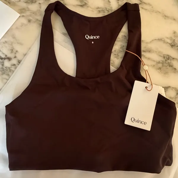 NWT Quince Women's Ultra Form Scoop Neck Espresso Brown Cropped Sports Bra Sz S - Image 4