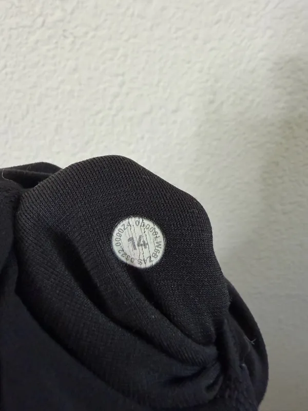 Lululemon Align Scalloped Hem High-Rise Crop 23" Black Womens‎ Size 14 - Image 7