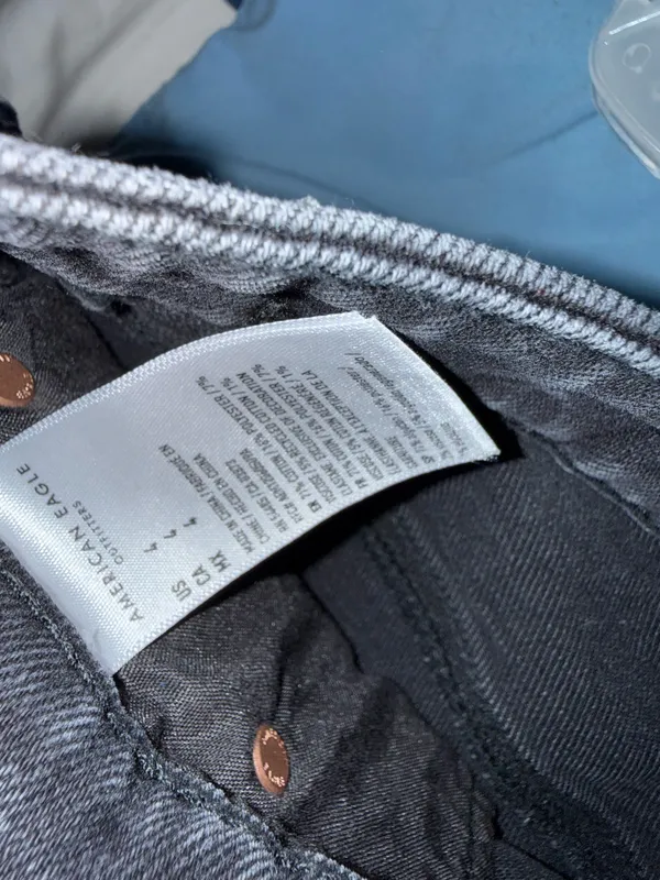 American Eagle Jean Shorts - Image 3
