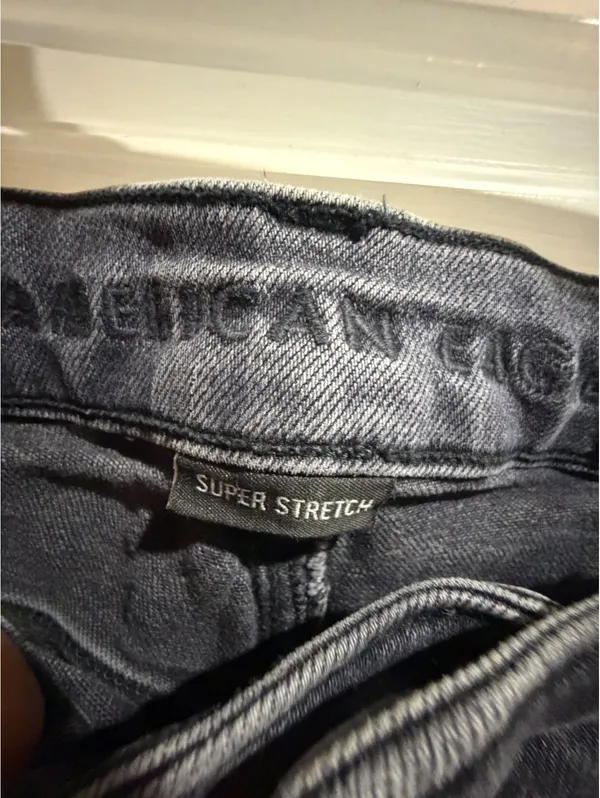 American Eagle Super Stretch Black Jeans with Raw Hem size 10 - Image 5