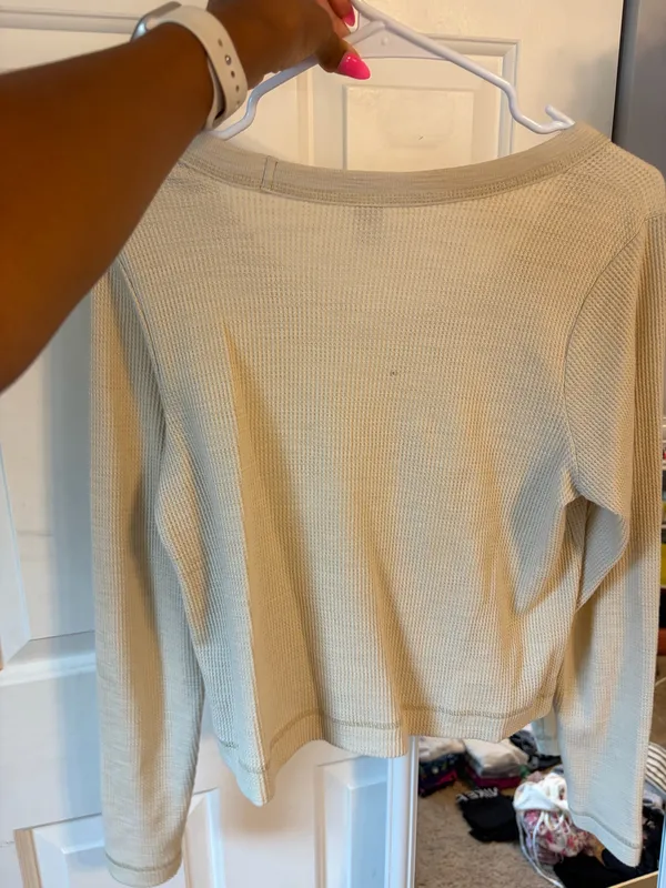 Old Navy Beige Top - Image 2