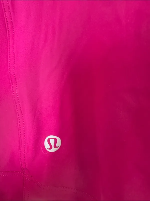 Lululemon Training Tee in Magenta Purple Size 12 NWOT RT $58 - Image 4
