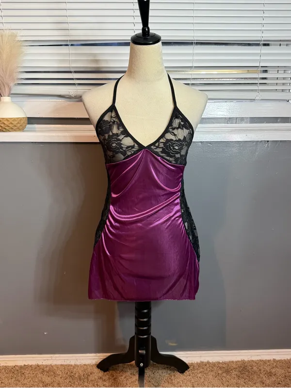 Source Unknown Plum Satin Chemise with Black Lace - Image 2