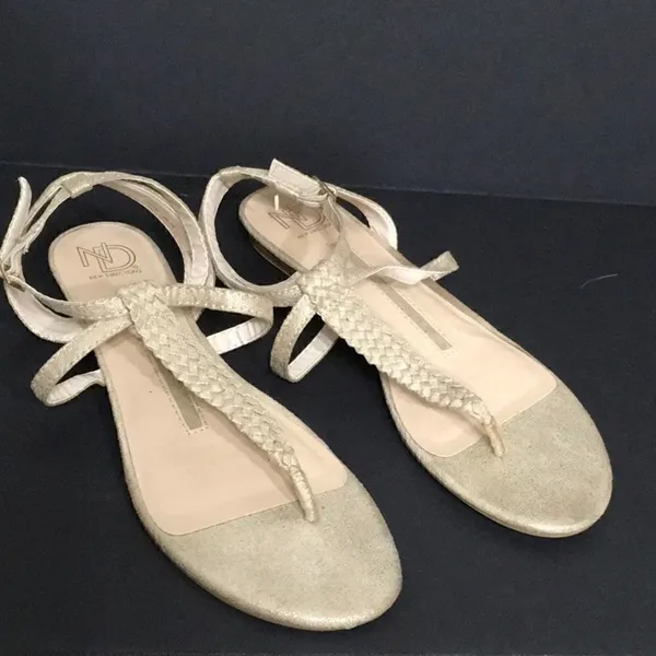 Nude and gold metallic fleck leather sandals Gold Size 8 - Image 3